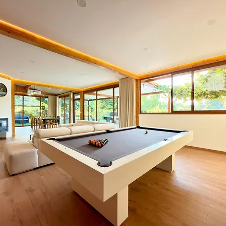 Holiday home O Chale
